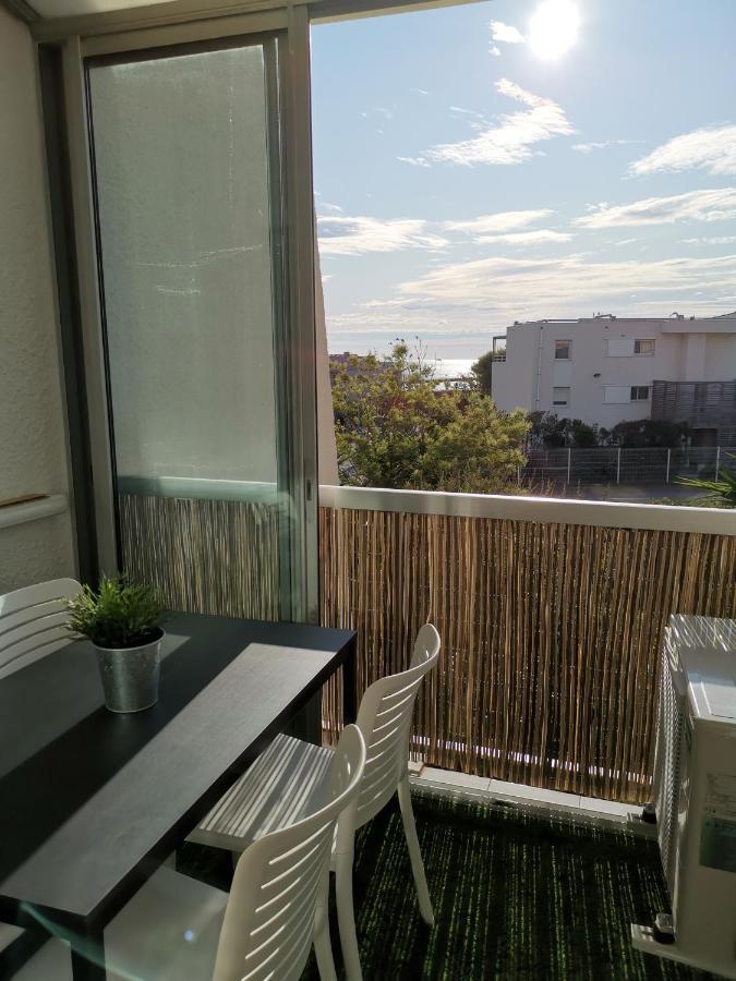 Appartement 1 chambre + parking à deux pas des plages Sète Esterno foto