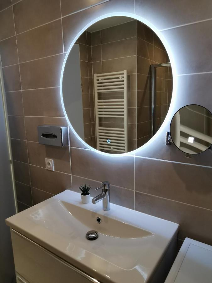 Appartement 1 chambre + parking à deux pas des plages Sète Esterno foto